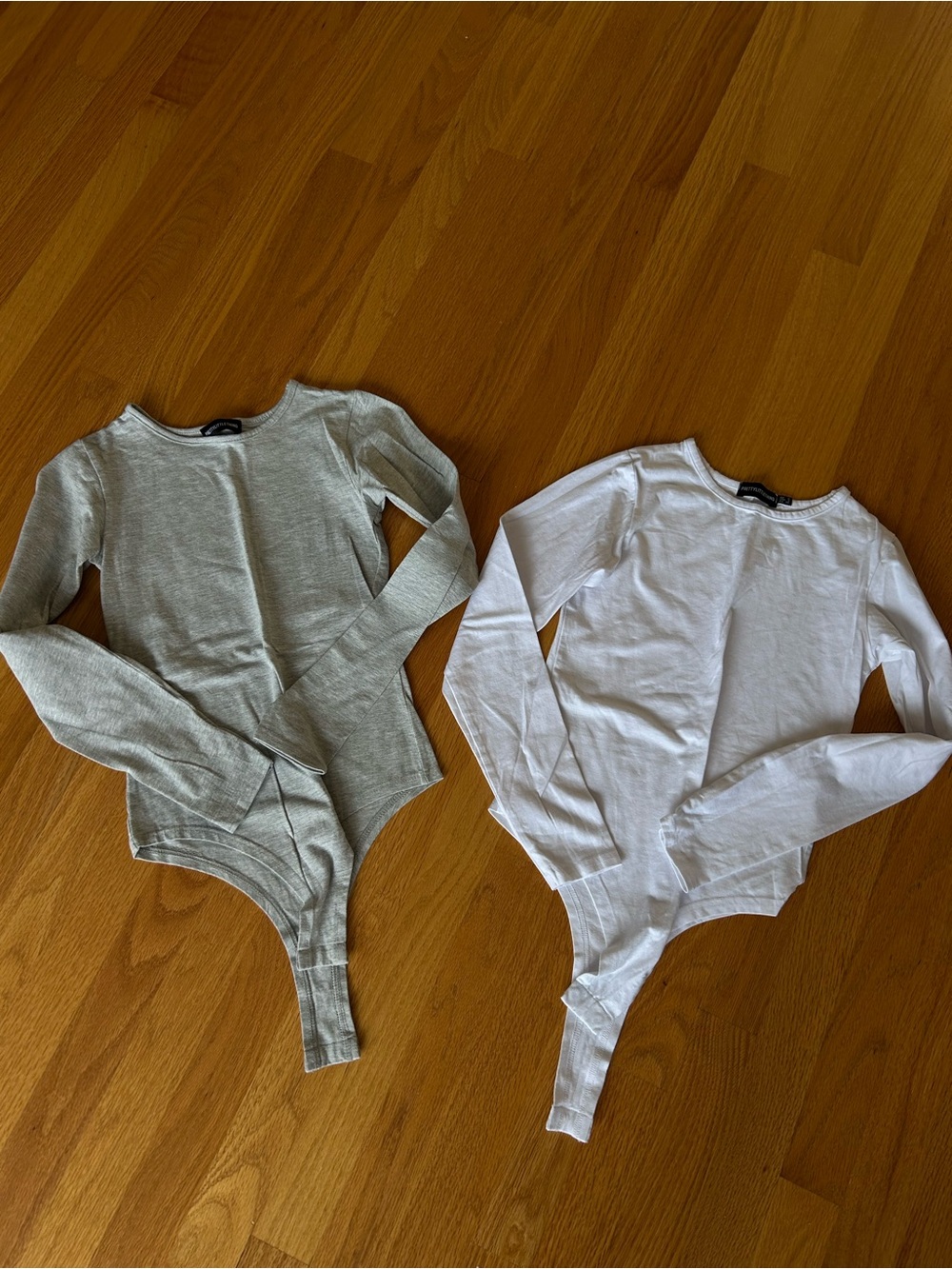 NWOT PRETTYLITTLETHINGS BODYSUIT